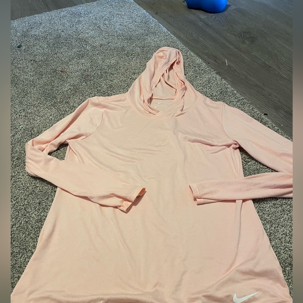 Nike Women's Pink Long Sleeve hooded shirt Medium